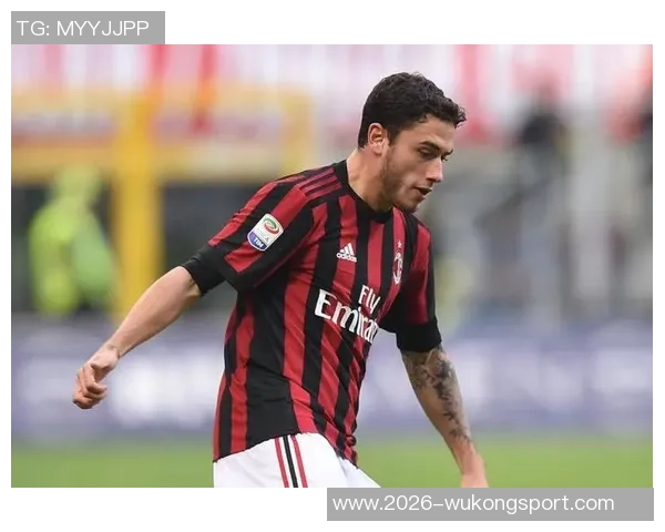 米兰祝贺卡拉布里亚29岁生日庆祝其272场比赛与三冠荣誉