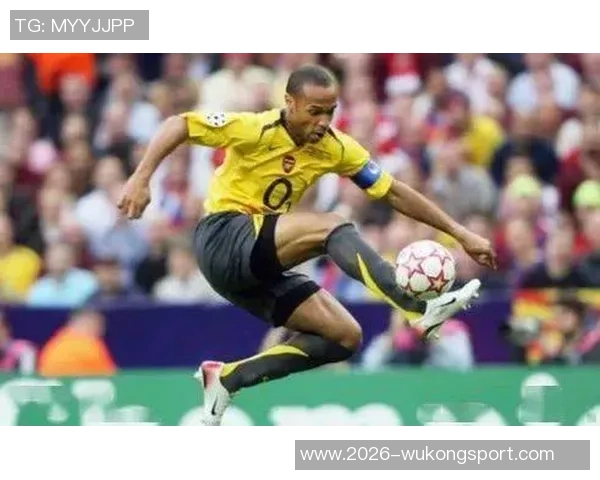 乌尔比希禁区外停球手臂碰球主裁判判罚合理反弹球不算犯规 乌尔比希禁区外停球手臂碰球主裁判判罚合理反弹球不算犯规