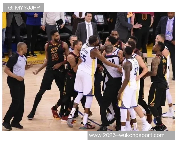 张佳玮分析勇士队表现受限尺寸与速度双重压制影响比赛空间利用